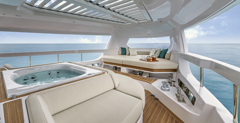 Ferretti Yachts Infynito 90 yacht bow lounge