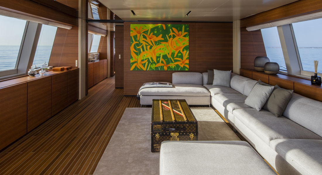 Telli megayacht Custom Line Navetta 33